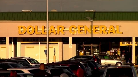 Dollar General discount retailer storefront, customer entrance 스톡 동영상 82277247