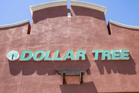 Dollar Tree general store front entrance of sign logo Stock Photos