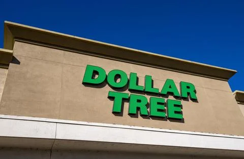 Dollar Tree general store front entrance. Logo, sign, marquee, advertisement Stock Photos