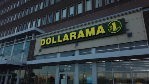 Dollarama dollar store slow motion gimbal display 스톡 동영상 140885774