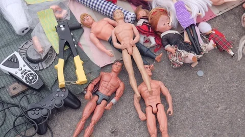 Dolls at flea market Stock Footage 116133914