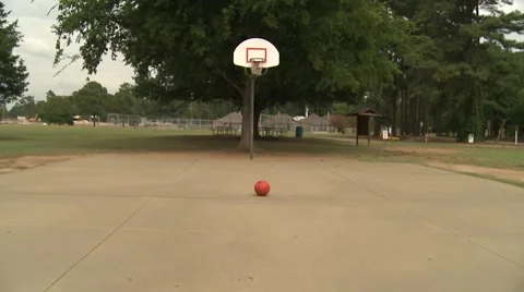 Dolly in on basketball Stock Footage 913350