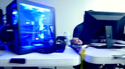 Dolly captured computers in line at lan/gaming event 스톡 동영상 46388298