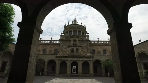 Dolly in at Hospicio Cabañas Video stock 150705946