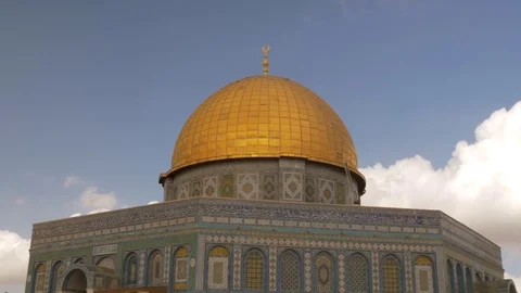 Dolly Movement of the Dome of the Rock 動画素材 82676590