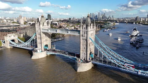 Dolly out tower bridge river thame blue sky Stock Footage 346093395