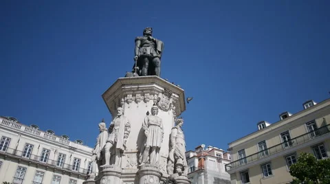 Dolly shot of the statue of Luis de Camoes in Lisbon Stock Footage 61602899