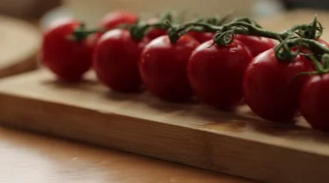 Dolly shot of table full of fresh food in the garden Vídeo Stock 69001419