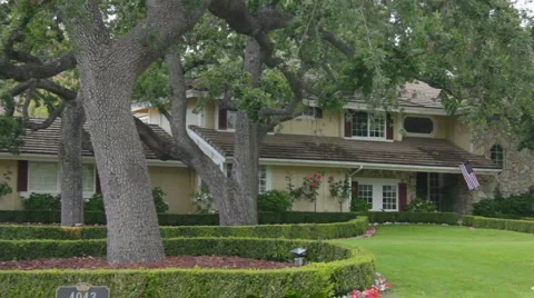 DOLLY SHOT UPSCALE HOME 3 Stock Footage 6530383