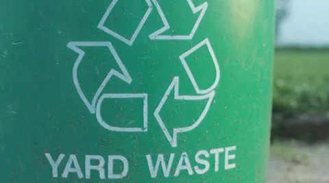 Dolly of yard waste container Video stock 39901565