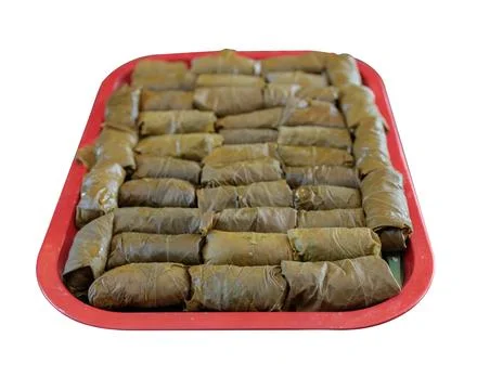 Dolma or sarma made from grape leaves lies Foto stock