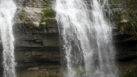 Doloniti waterfall Video stock 79916766