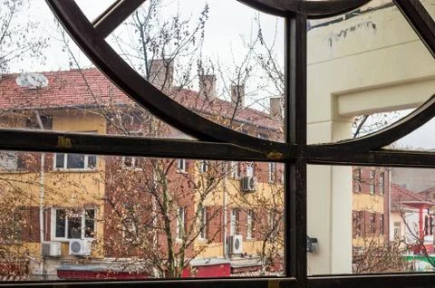 Dome ceiling with hexagonal windows in a covered market Foto stock