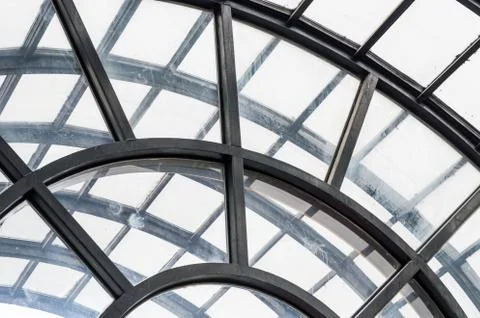 Dome ceiling with hexagonal windows in a covered market Foto stock