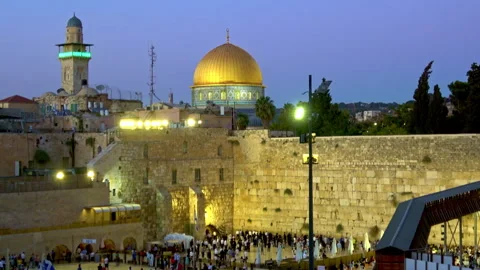 Dome of the Rock and Western Wall at dusk in Jerusalem Stock Footage 337907324