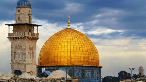 Dome of the Rock mosque in Jerusalem Stock Footage 72321674