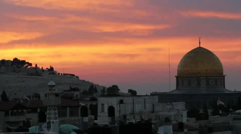 Dome of the Rock as part in Jerusalem skyline. Stock Footage 10936224