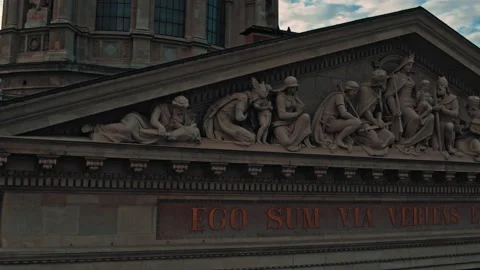 Dome of Saint Stephen Basilica Video stock 131385305
