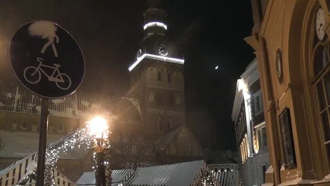 Dome Square and the Dome Cathedral in Riga Video stock 88201243