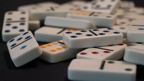 Dominos 動画素材 148244041