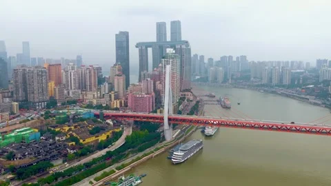 Dongshuimen Yangtze River Bridge spanning the Yangtze River in Chongqing 스톡 동영상 346300511