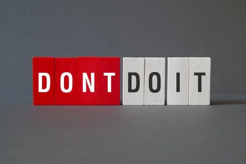 Dont do it - word concept on building blocks, text Stock Photos