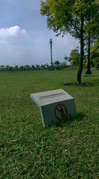 Don't Throw Trash Here Stock Photos