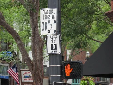 Don't Walk Stock Photos