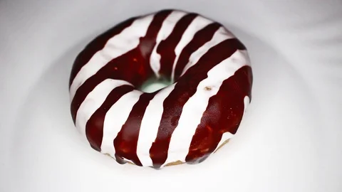 Donut Doughnut on Rotating plate Video stock 119501332