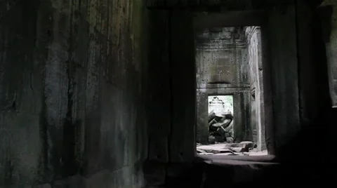 Doom Temple dolly 2 스톡 동영상 41093465