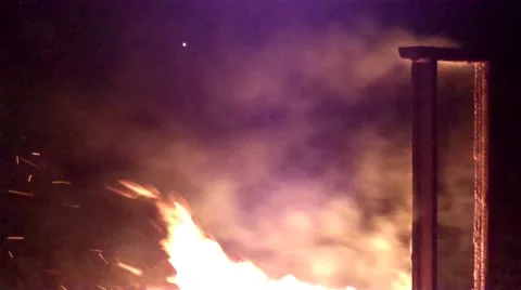 Door Frame on fire 스톡 동영상 7766434