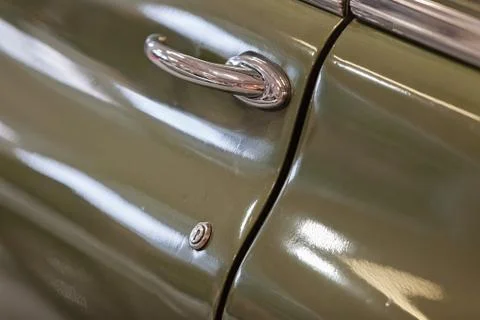 Door handles of old-timer 스톡 사진
