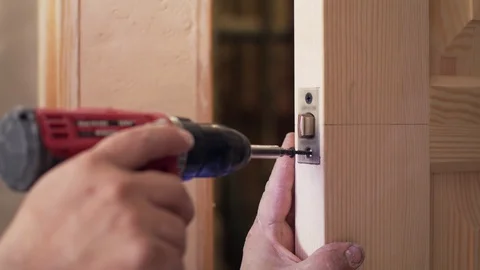 Door lock installation Video stock 94932199