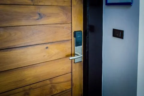 Doors to hotel room Stockfoto's