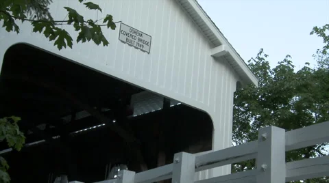 Dorena Covered Bridge 2 動画素材 52706637