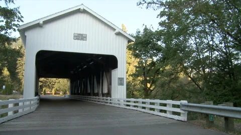 Dorena Covered Bridge 動画素材 52706630
