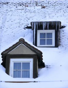 Dormer Window Icicle Snow Fotos Stock
