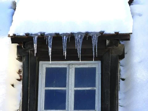 Dormer Window Icicle Snow Fotos Stock