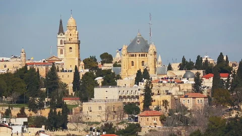 Dormitsion abbey in Jerusalem through the shivering warm air 스톡 동영상 97498165