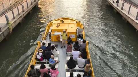 Doton Canal is located in Dotonbori, Osaka, famous for street food. Stock Footage 114342301