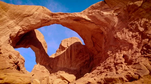 Double Arch Close Pan Left 動画素材 60114322