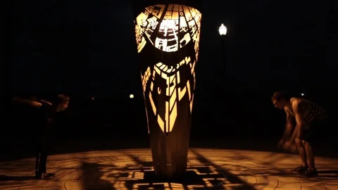 Double Backflip in the Dark 動画素材 88933525