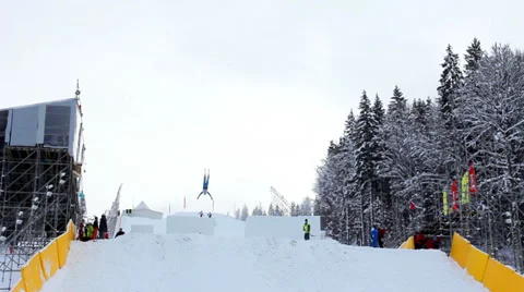 Double Backflips And Twists VeryFailed Video stock 39148784