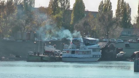 Double-decked ship, the smoke from the chimney. 스톡 동영상 81961704