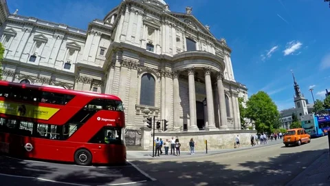 Double decker bus passing in front of St. Paul's Cathedral Stock Footage 79502630