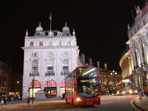 Double decker at Piccadilly Circus Stock Photos