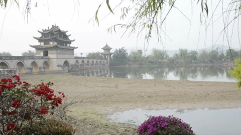 Double Dragons Bridge 動画素材 122171515