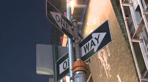 Double One-Way Sign Vídeo Stock 25777610