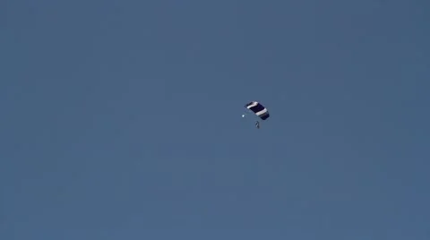 Double person on Parachute 库存影片 49758935