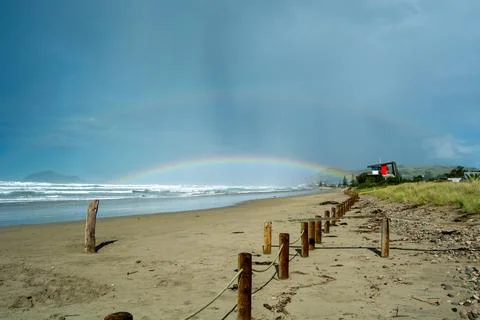 Double Rainbow Over Scenic Beach Foto stock